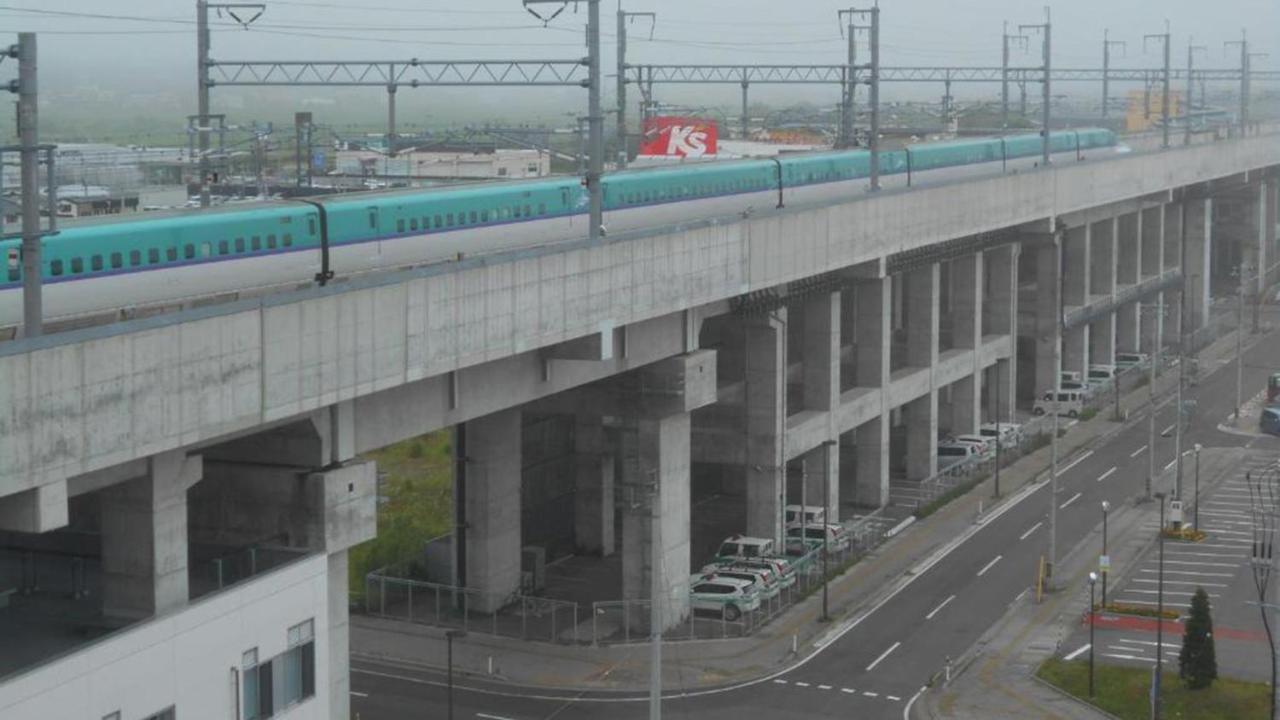 Toyoko Inn Shin-Aomori-Eki Higashi-Guchi Экстерьер фото